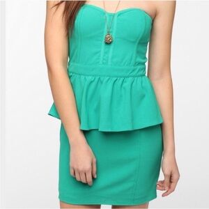 ⭐️ Urban Outfitters Pins & Needles Peplum Dress